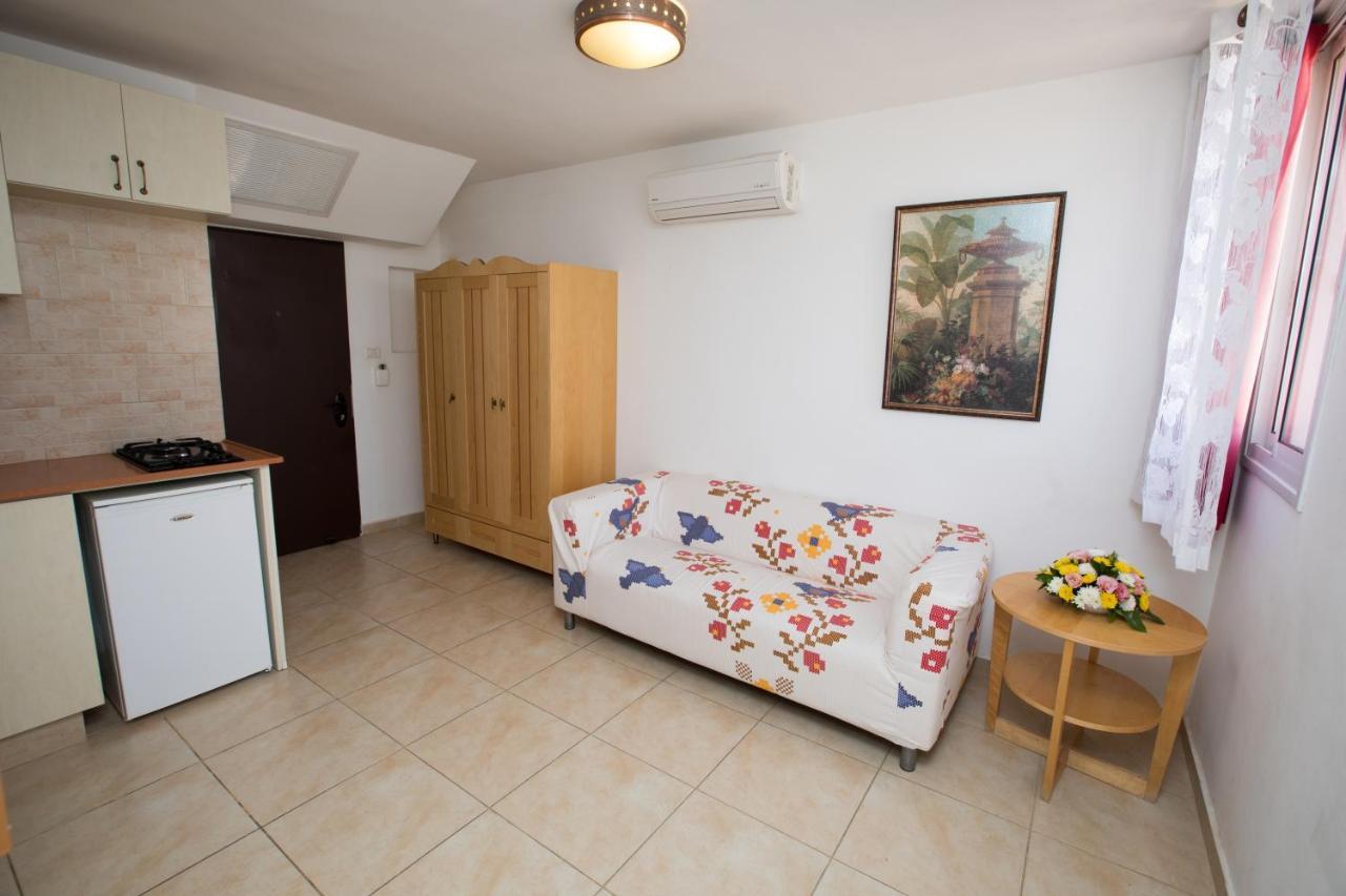 Hadass Desert Inn Dimona Exterior foto
